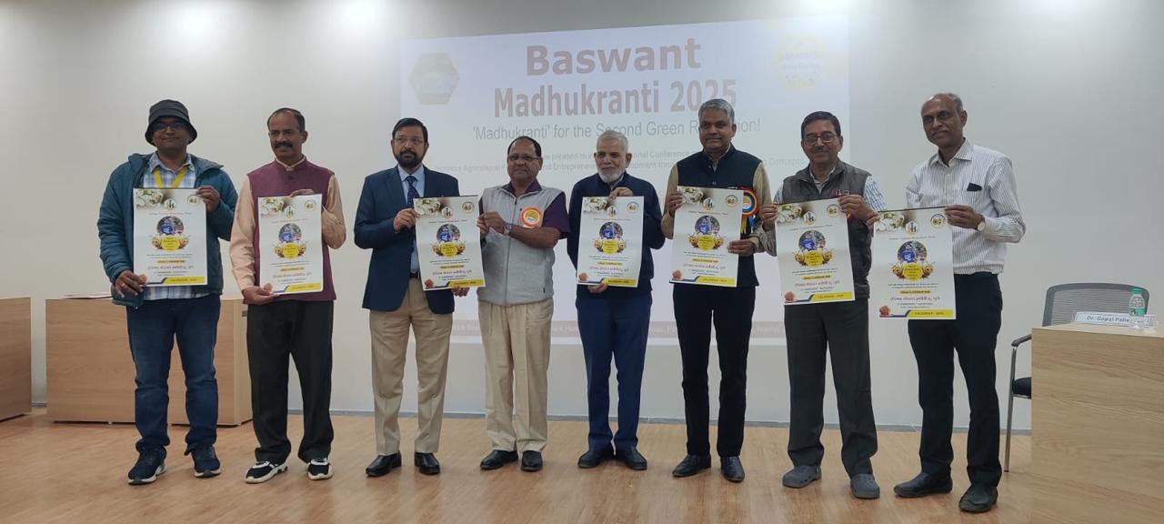 Annual Beekeeping Calendar